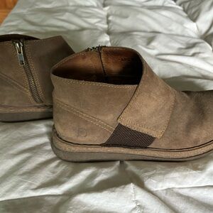 Born Leather Short Boots